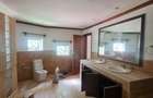 5 Bed Townhouse with En Suite at Old Kitisuru - 12