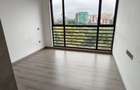 3 Bed Apartment with En Suite in Riverside - 12