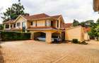 4 Bed Townhouse with En Suite at Convent Drive - 1