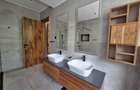 4 Bed Apartment with En Suite in Spring Valley - 7