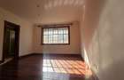 4 Bed House with En Suite in Lavington - 11