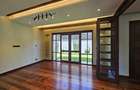 5 Bed House with En Suite in Runda - 7
