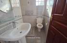 4 Bed House with En Suite in Rosslyn - 12