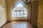6 Bed Townhouse with En Suite in Lavington - 9