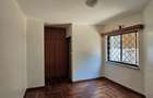 5 Bed Townhouse with En Suite in Lavington - 8