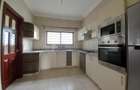 2 Bed Apartment with En Suite in Rhapta Road - 5