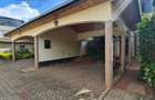 5 Bed Townhouse with En Suite at Lavington - 15