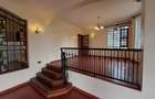 5 Bed House with En Suite in Runda - 13