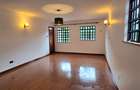5 Bed Townhouse with En Suite at Off Convent Drive - 15
