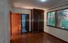 5 Bed Townhouse with En Suite in Lavington - 5