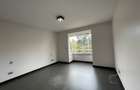 3 Bed Apartment with En Suite in Riverside - 13
