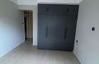 Serviced 1 Bed Apartment with En Suite at Hatheru Road - 8