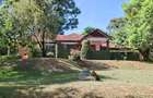 4 Bed House with En Suite in Lavington - 1