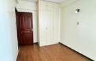 3 Bed Apartment with En Suite in Kilimani - 4