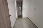 4 Bed Apartment with Swimming Pool at City Park - 17