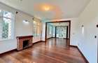 5 Bed Townhouse with En Suite in Rosslyn - 3