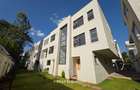 5 Bed Townhouse with Garden in Lavington - 2