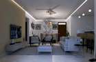 3 Bed Apartment with En Suite at Third Avenue - 13