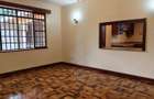5 Bed House with En Suite in Nyari - 9