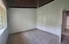 5 Bed Townhouse with En Suite at Lavington - 3