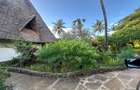 5 Bed Villa with En Suite at Beach Road - 13
