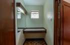 4 Bed Villa with En Suite at School Lane - 11