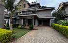 5 Bed Townhouse with En Suite in Lavington - 17