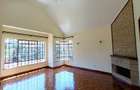 5 Bed Townhouse with En Suite in Lavington - 10