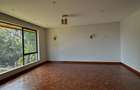 5 Bed House with En Suite in Lavington - 20