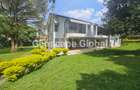 4 Bed House with En Suite in Nyari - 1