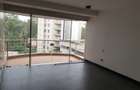 3 Bed Apartment with En Suite at Riverside - 9