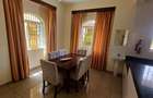 Serviced 2 Bed Apartment with En Suite at Links Road - 11