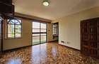 5 Bed Townhouse with En Suite in Lavington - 4