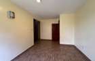 4 Bed Townhouse with En Suite in Kyuna - 8