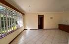 5 Bed House with En Suite in Nyari - 9