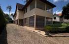 5 Bed House with En Suite in Runda - 1