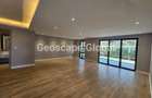 3 Bed House with En Suite in Runda - 1