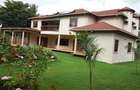5 Bed House with En Suite at Flem Tree - 4