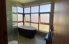 4 Bed House with En Suite in Membley - 6