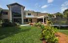 5 Bed House with En Suite at Magnolia Close - 1