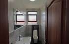 4 Bed Apartment with En Suite at Riverside Drive - 13