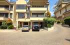 5 Bed Townhouse with En Suite at Convent Drive - 4