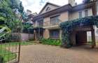 5 Bed Townhouse with En Suite in Lavington - 1