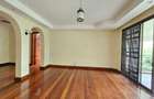 5 Bed Townhouse with En Suite in Lavington - 13