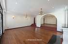 6 Bed House with Garden in Runda - 12