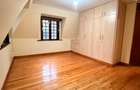 7 Bed House with En Suite in Runda - 12