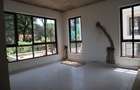 5 Bed Villa with En Suite at Kyuna Road - 10