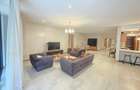 Furnished 4 Bed Apartment with En Suite in Spring Valley - 4