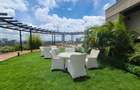 3 Bed Apartment with En Suite in Riverside - 9