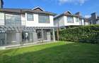 4 Bed House with En Suite at Fivestar Paradise - 11